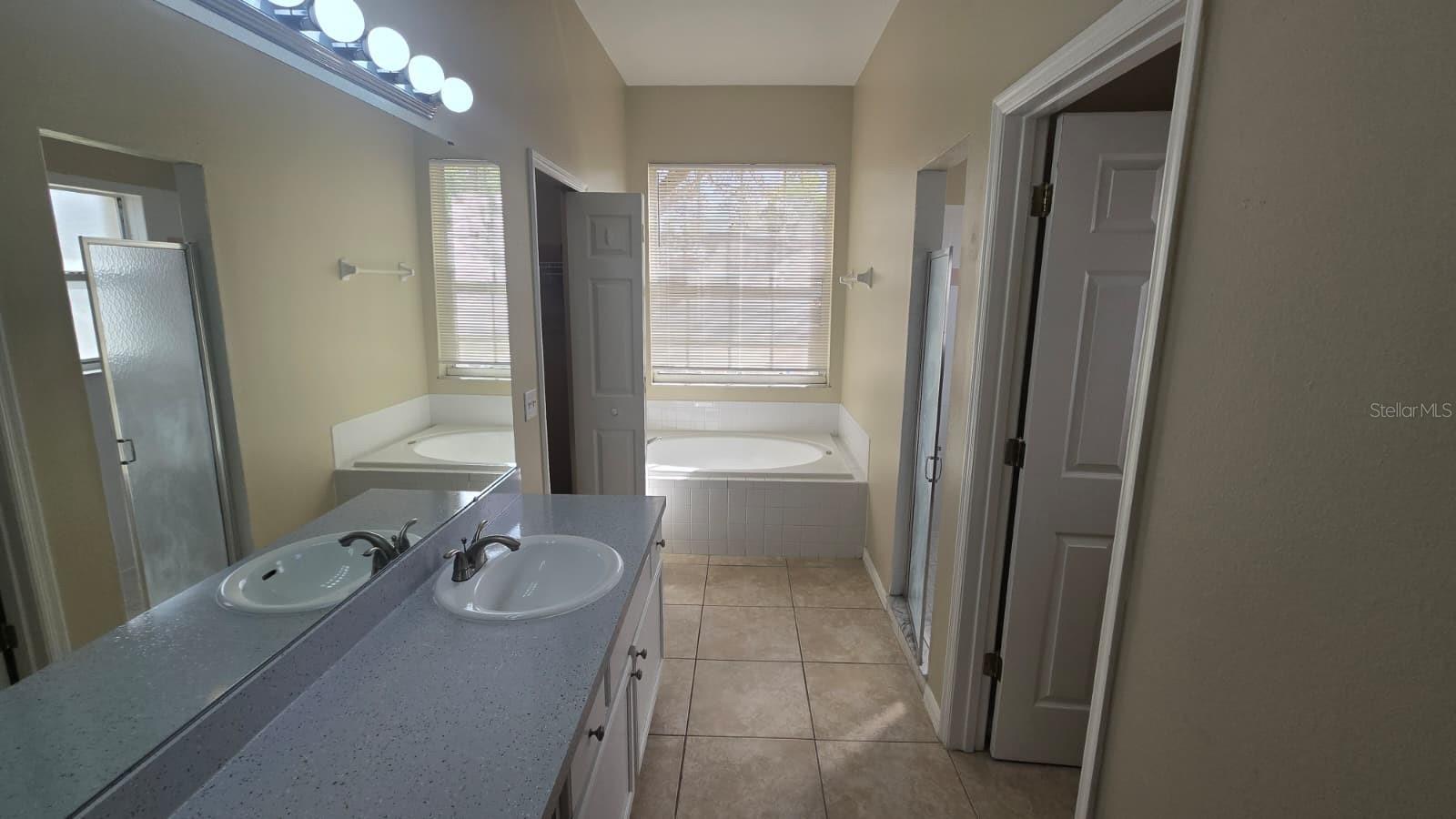 THOUSAND OAKS PH 1 - Residential