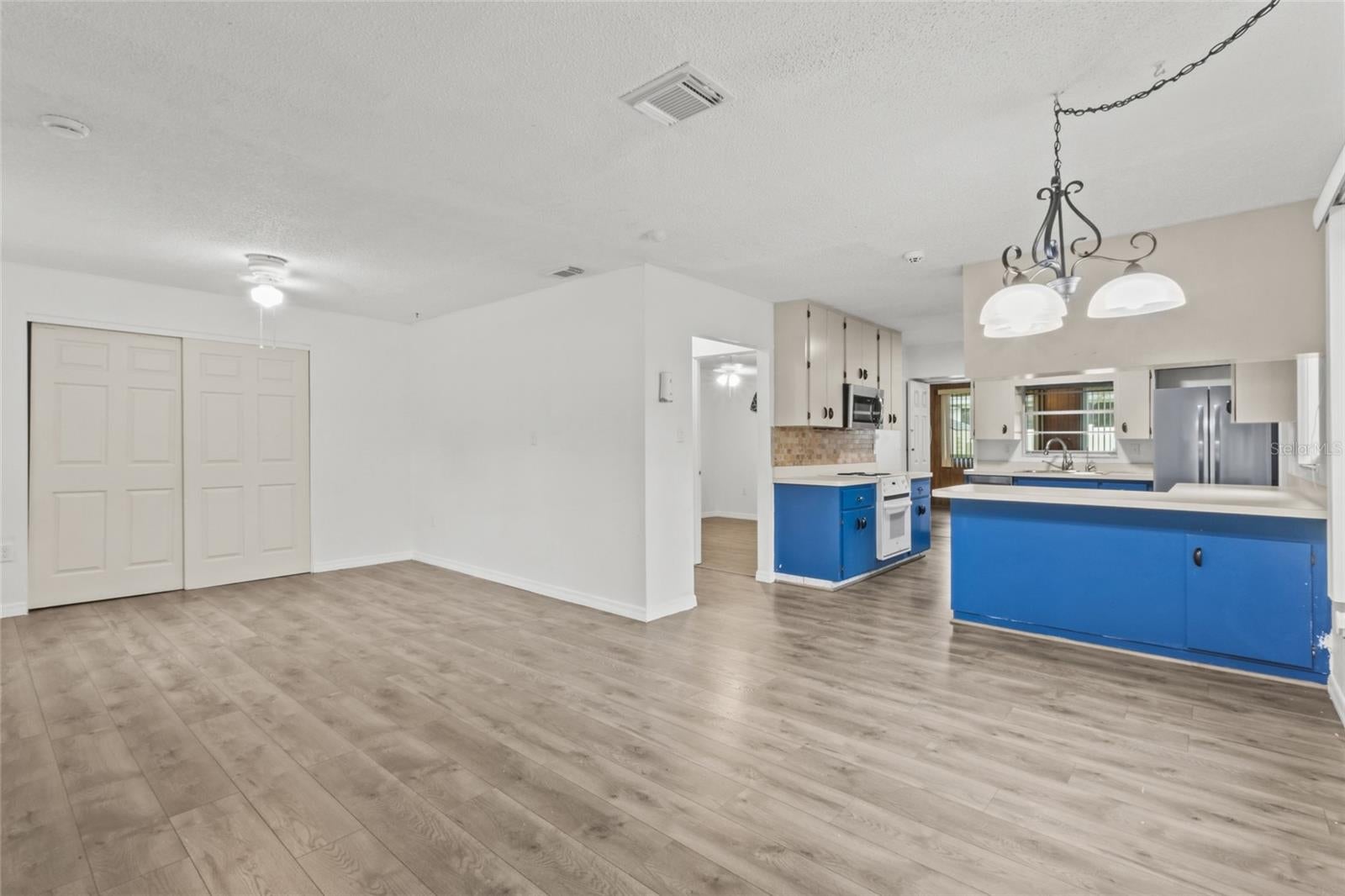 5318 17TH STREET W, BRADENTON, FL, 34207 1 5318 17TH STREET W