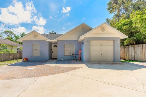 Photo of 1612 Folsom Lane, Daytona Beach, FL 32117 (MLS # V4945027)