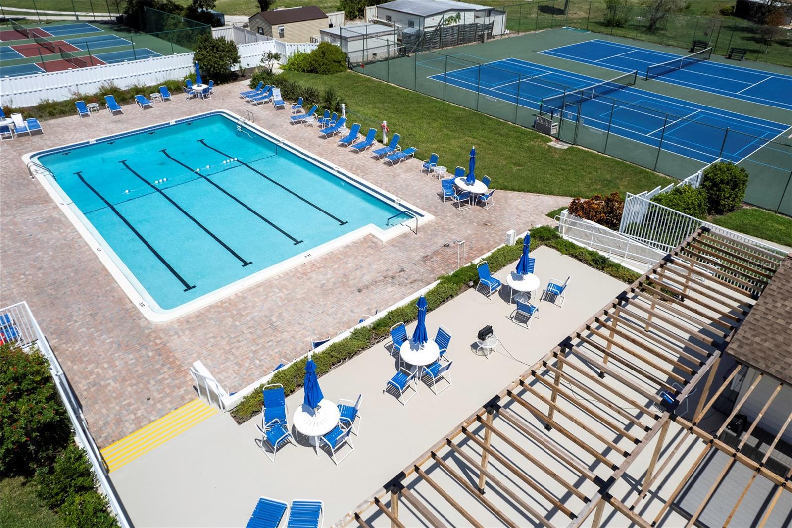 BIRD BAY V - Residential Lease