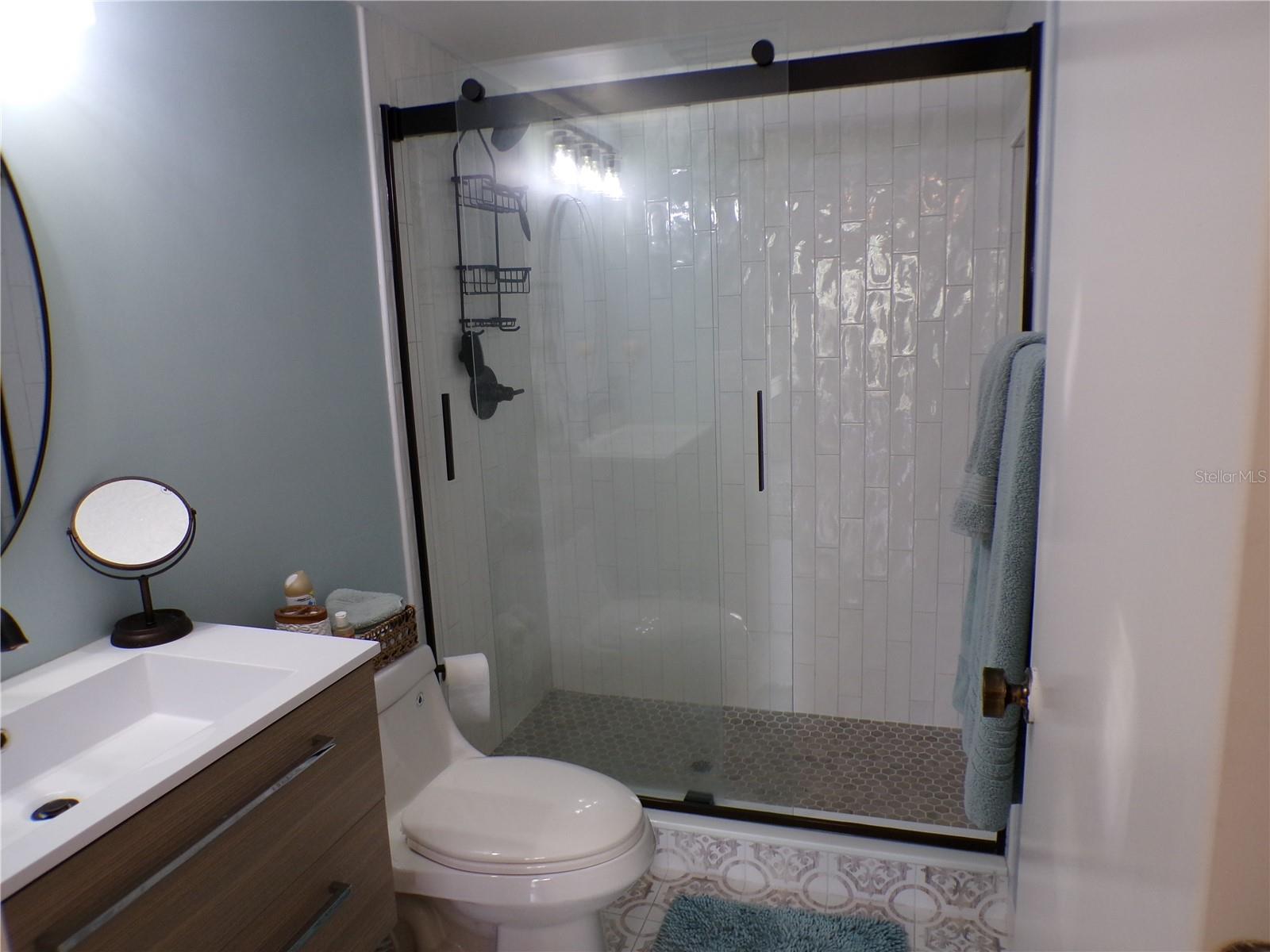 BIRD BAY V - Residential Lease