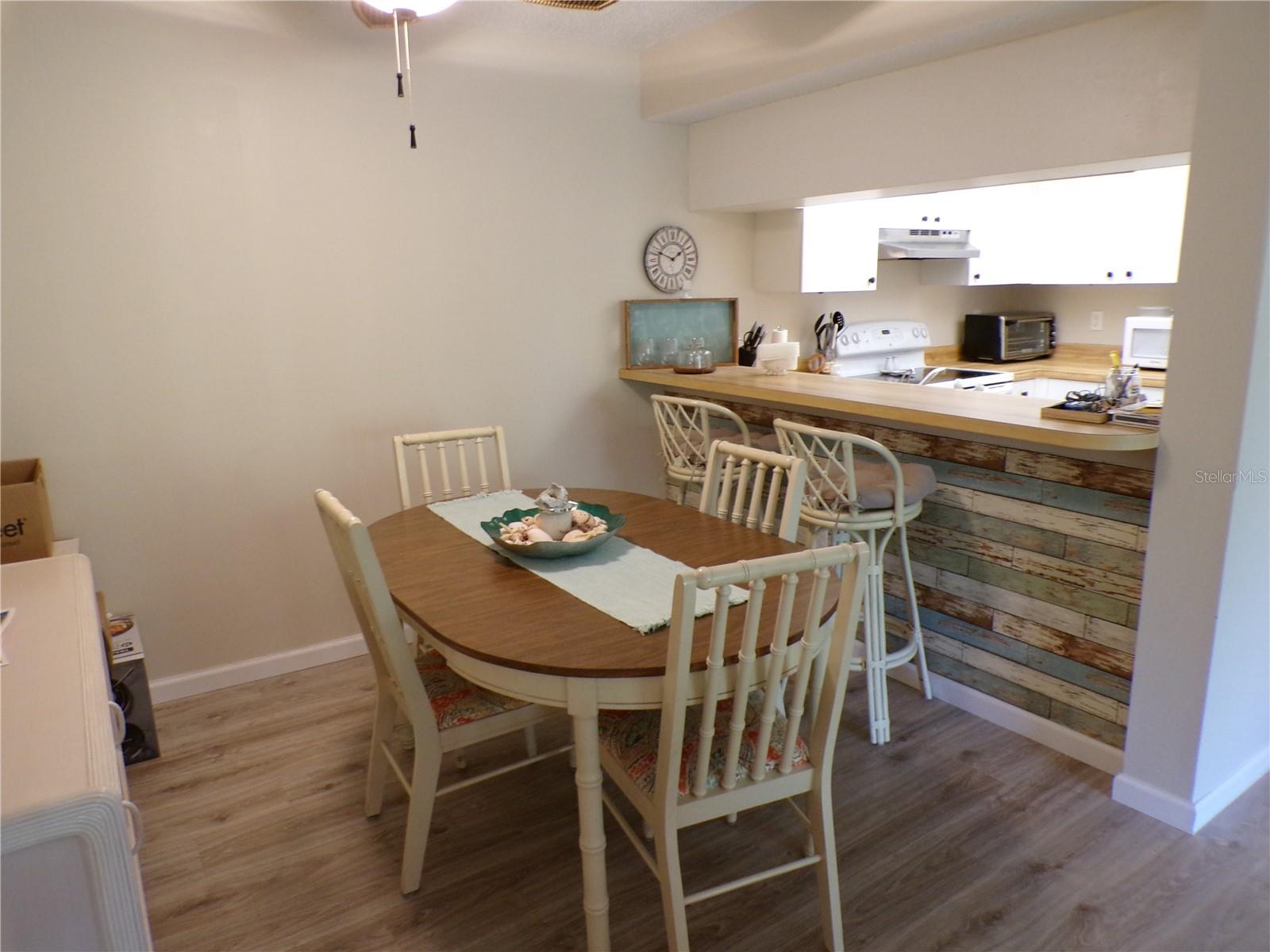 BIRD BAY V - Residential Lease