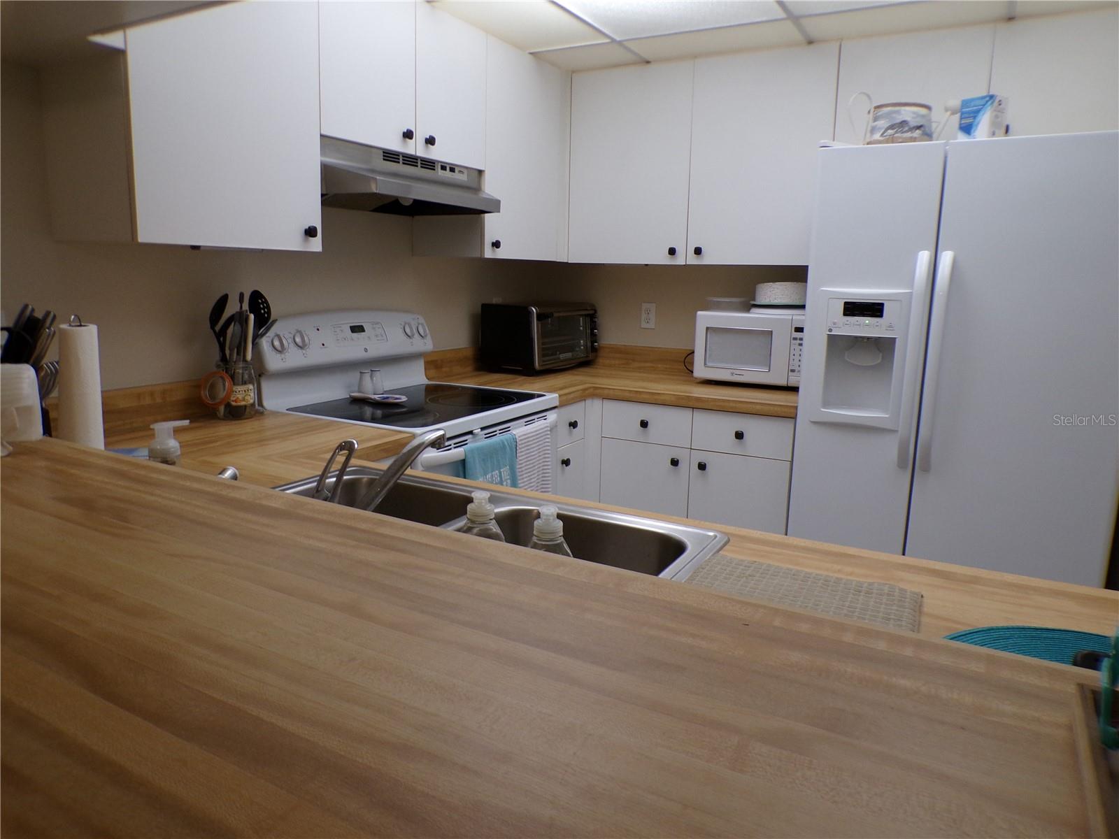 BIRD BAY V - Residential Lease