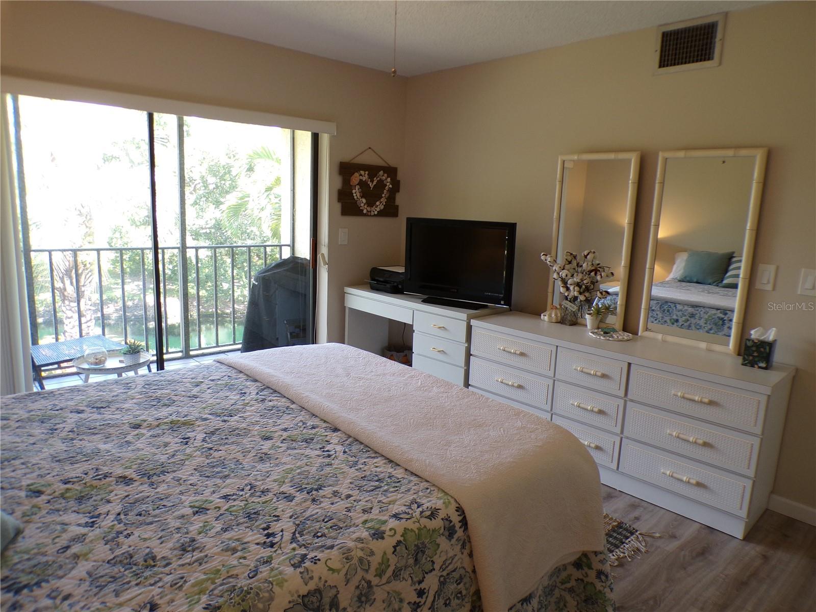 BIRD BAY V - Residential Lease