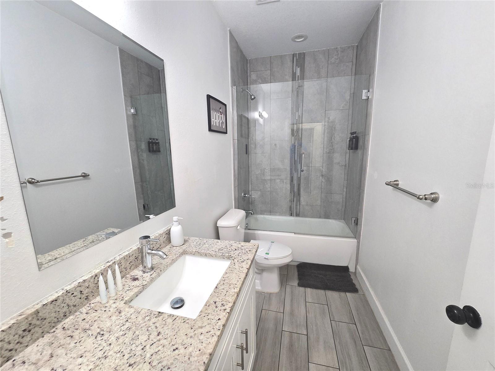 WASHINGTON PARK SEC 02 - Residential Lease