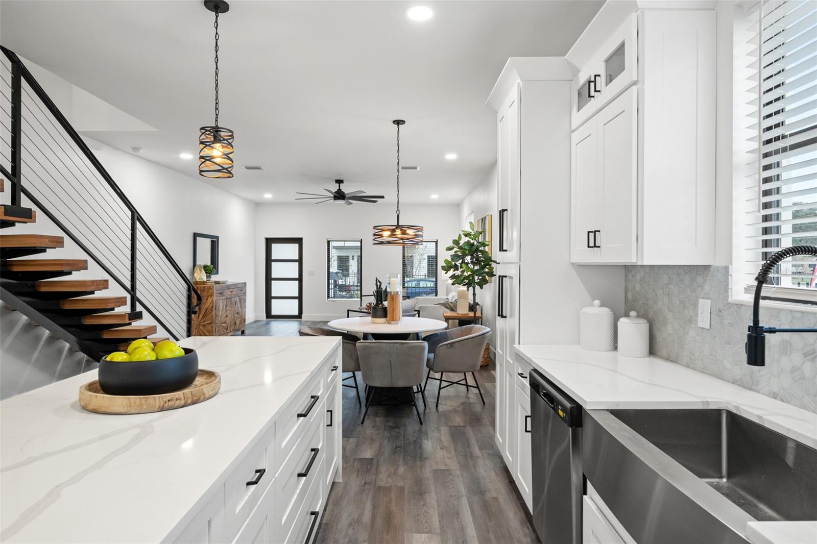 LATITUDES IN THE PARK TWNHMS - Residential