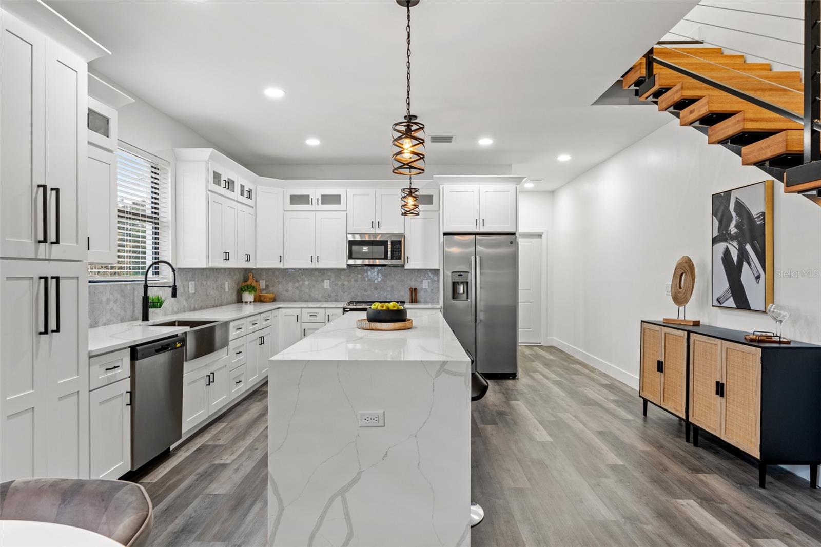 LATITUDES IN THE PARK TWNHMS - Residential