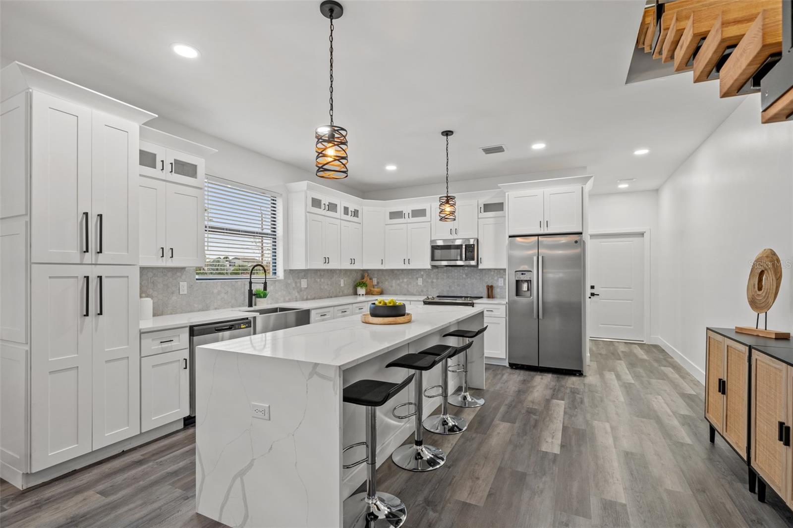 LATITUDES IN THE PARK TWNHMS - Residential