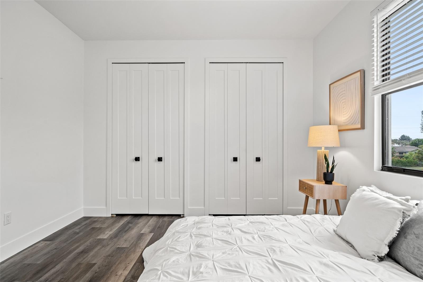 LATITUDES IN THE PARK TWNHMS - Residential