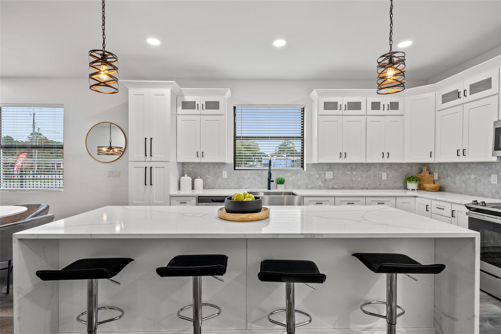 LATITUDES IN THE PARK TWNHMS - Residential