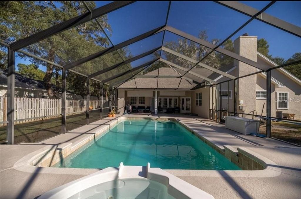 Photo of 5425 SE 44th Circle, Ocala, FL 34480 (MLS # OM700256)