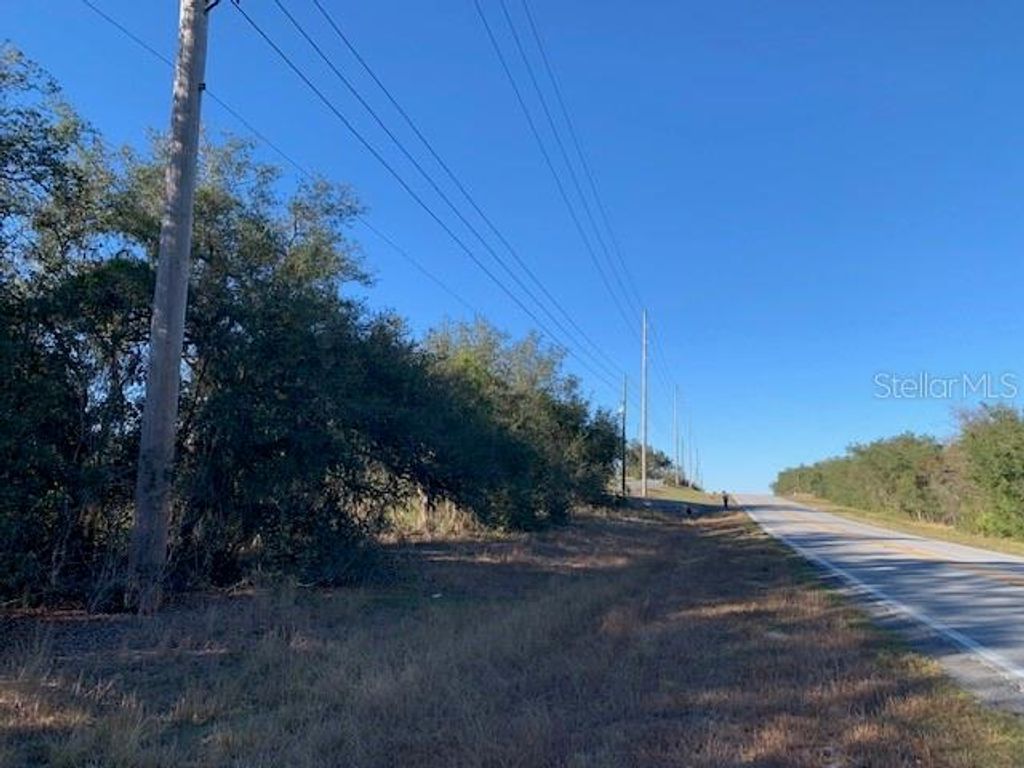 Photo of 3288 Masterpiece Road, Lake Wales, FL 33898 (MLS # S5133337)