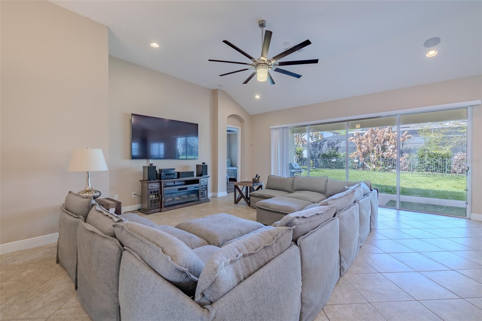 FISHHAWK RANCH WEST PH 1B/1C - Residential