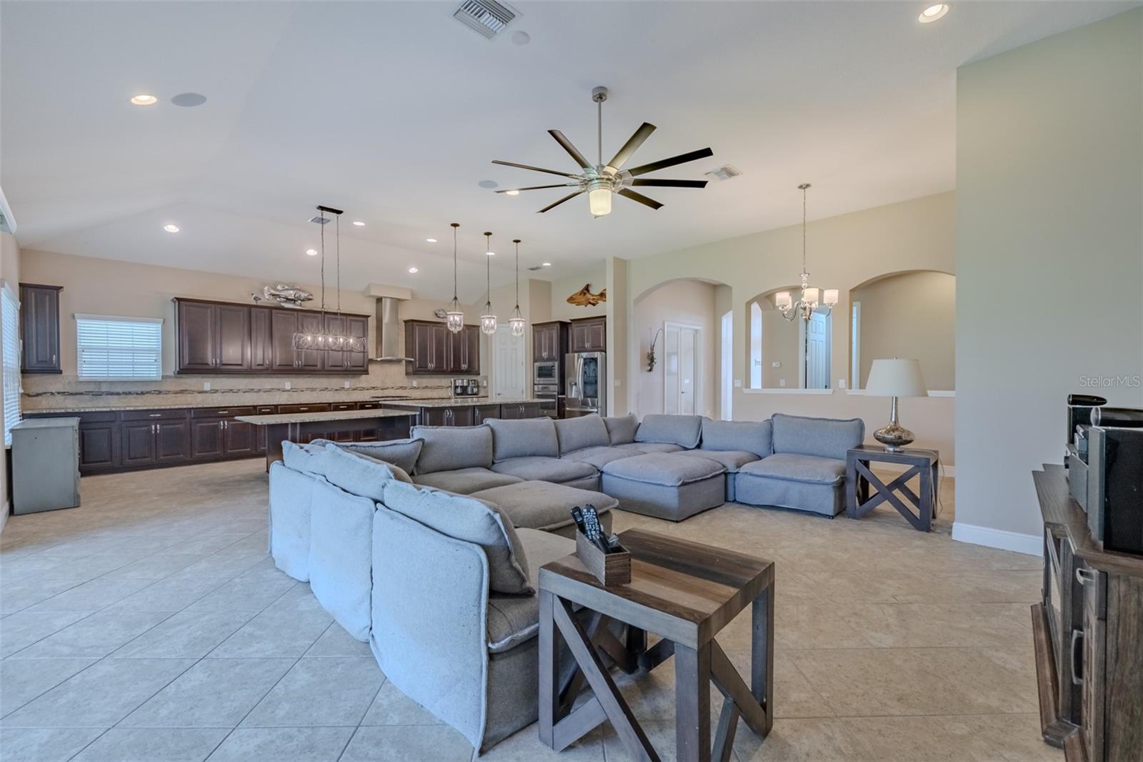 FISHHAWK RANCH WEST PH 1B/1C - Residential