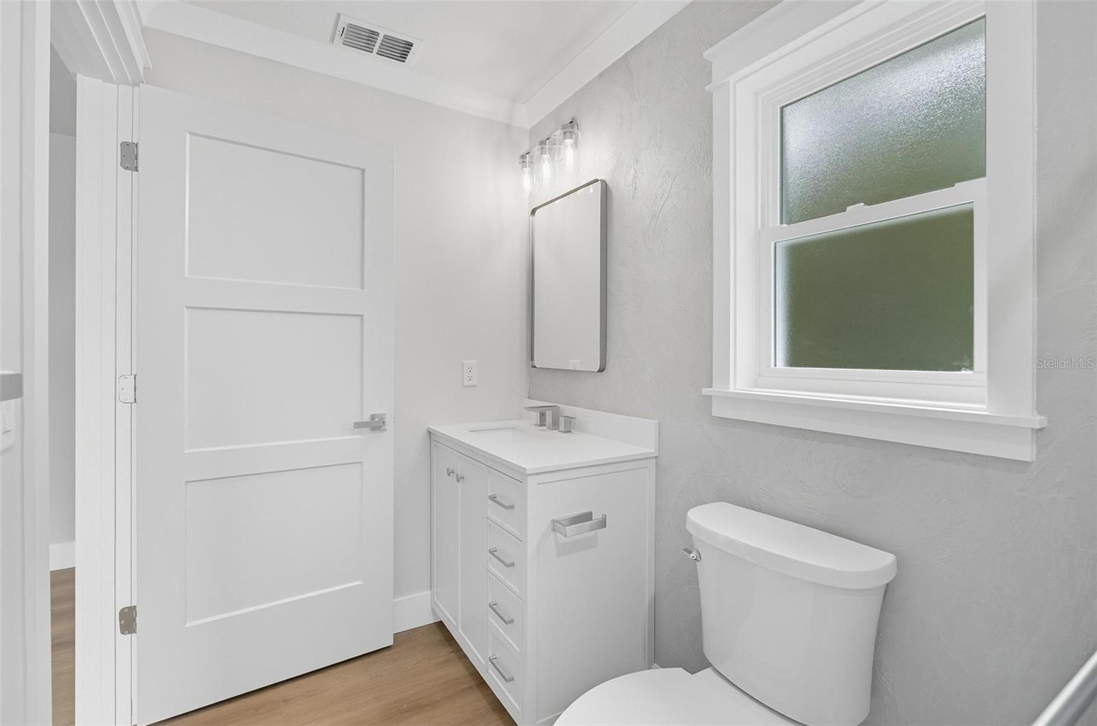 FOREST GROVE BUS CENTER - Residential Income