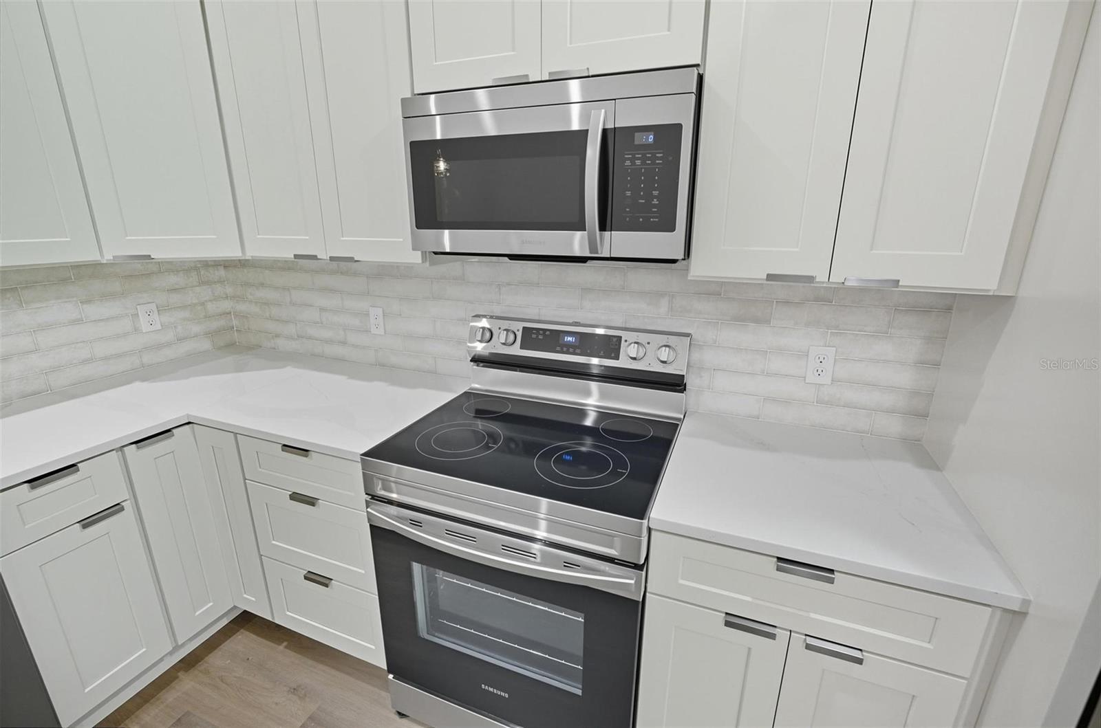 FOREST GROVE BUS CENTER - Residential Income