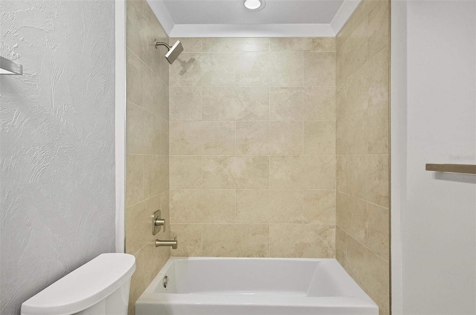 FOREST GROVE BUS CENTER - Residential Income