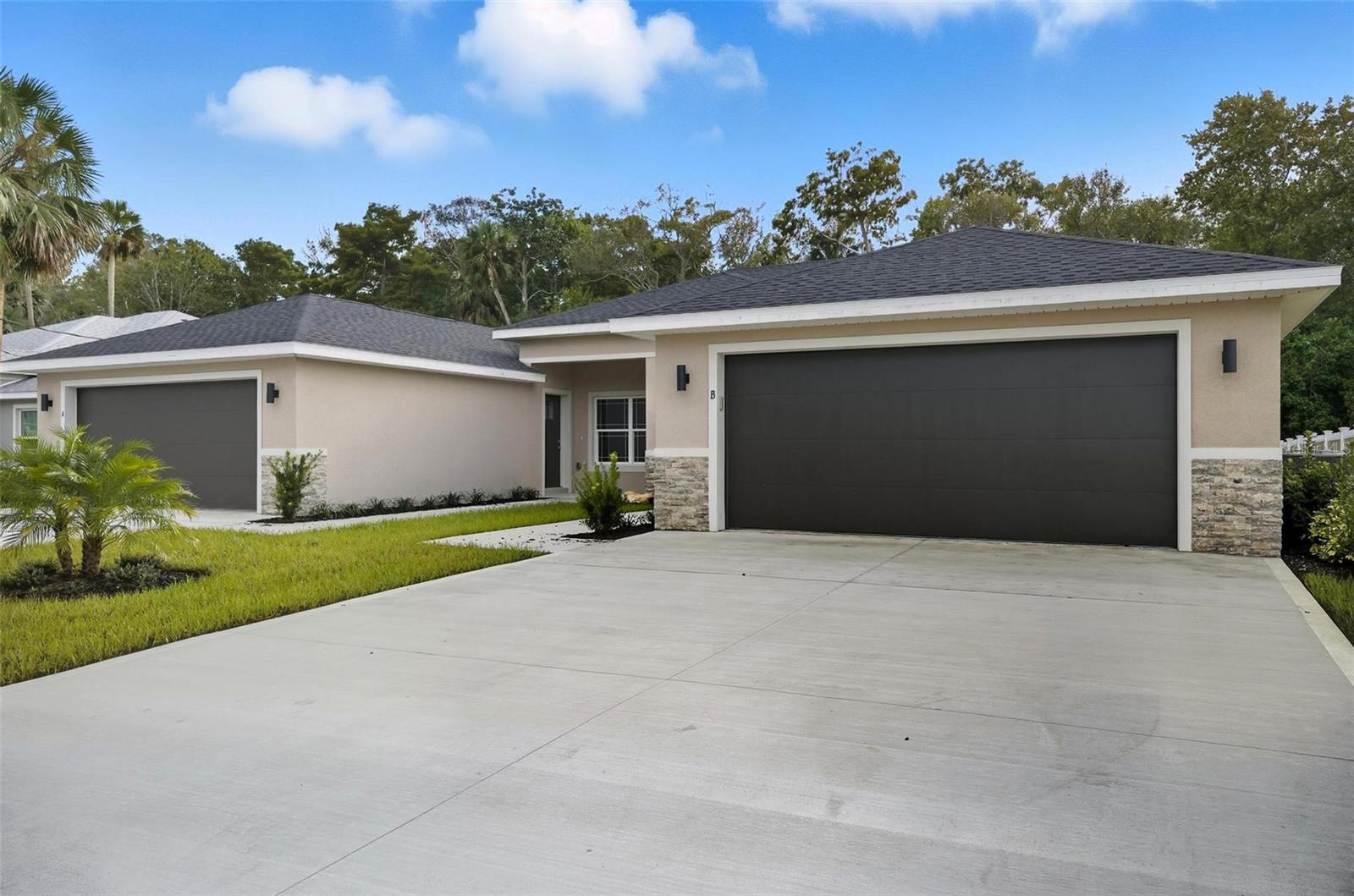 FOREST GROVE BUS CENTER - Residential Income