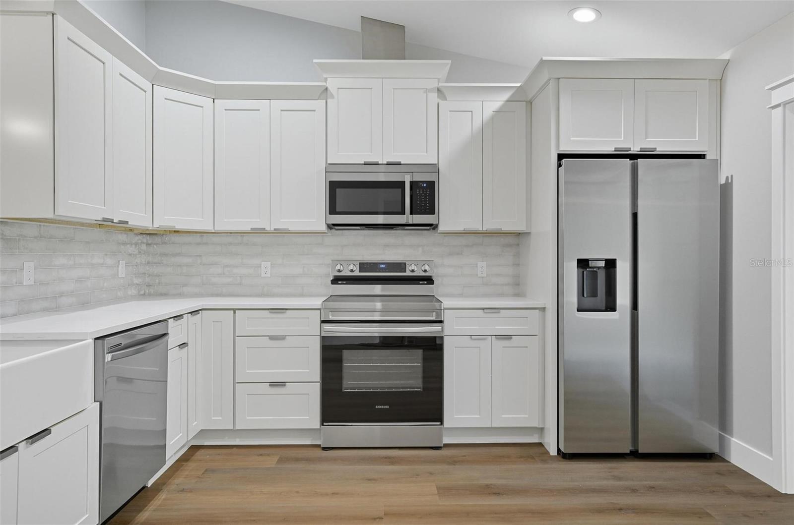 FOREST GROVE BUS CENTER - Residential Income