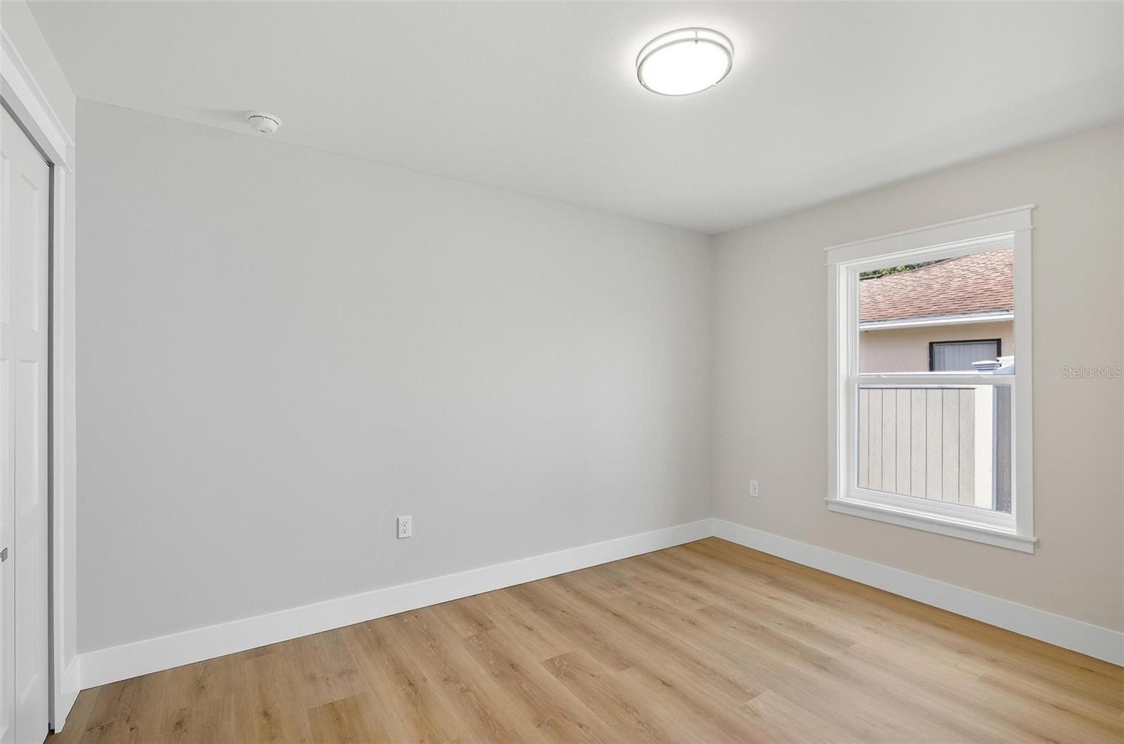 FOREST GROVE BUS CENTER - Residential Income