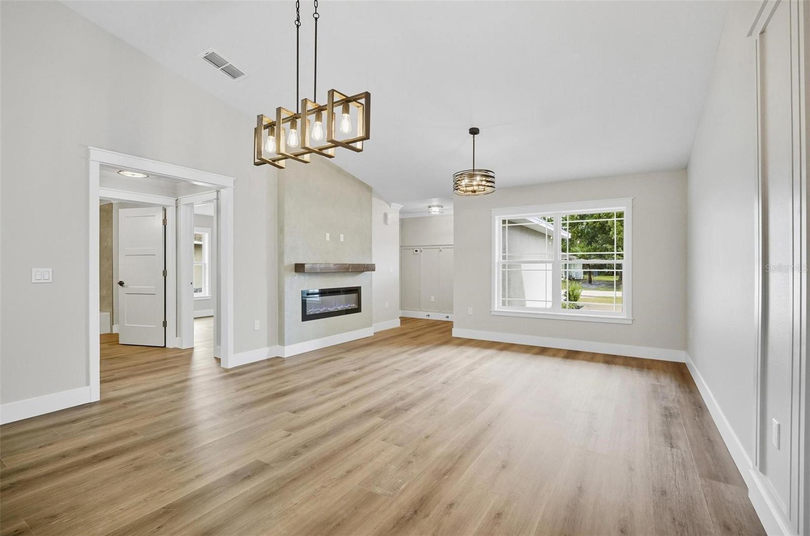 FOREST GROVE BUS CENTER - Residential Income