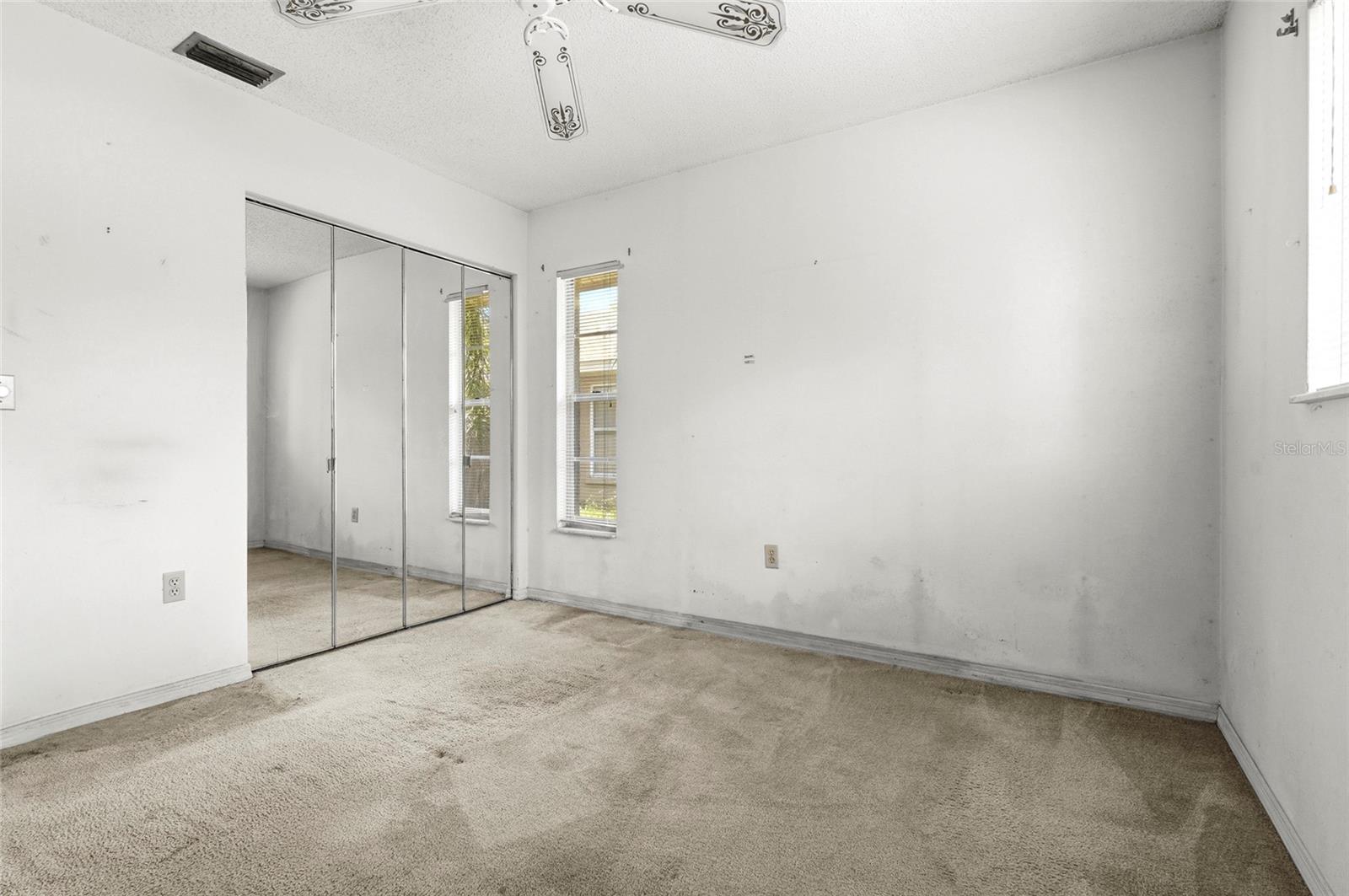 SARABAY WOODS - Residential