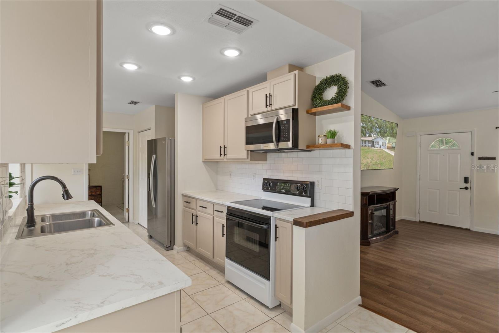 INVERNESS HIGHLANDS WEST - Residential
