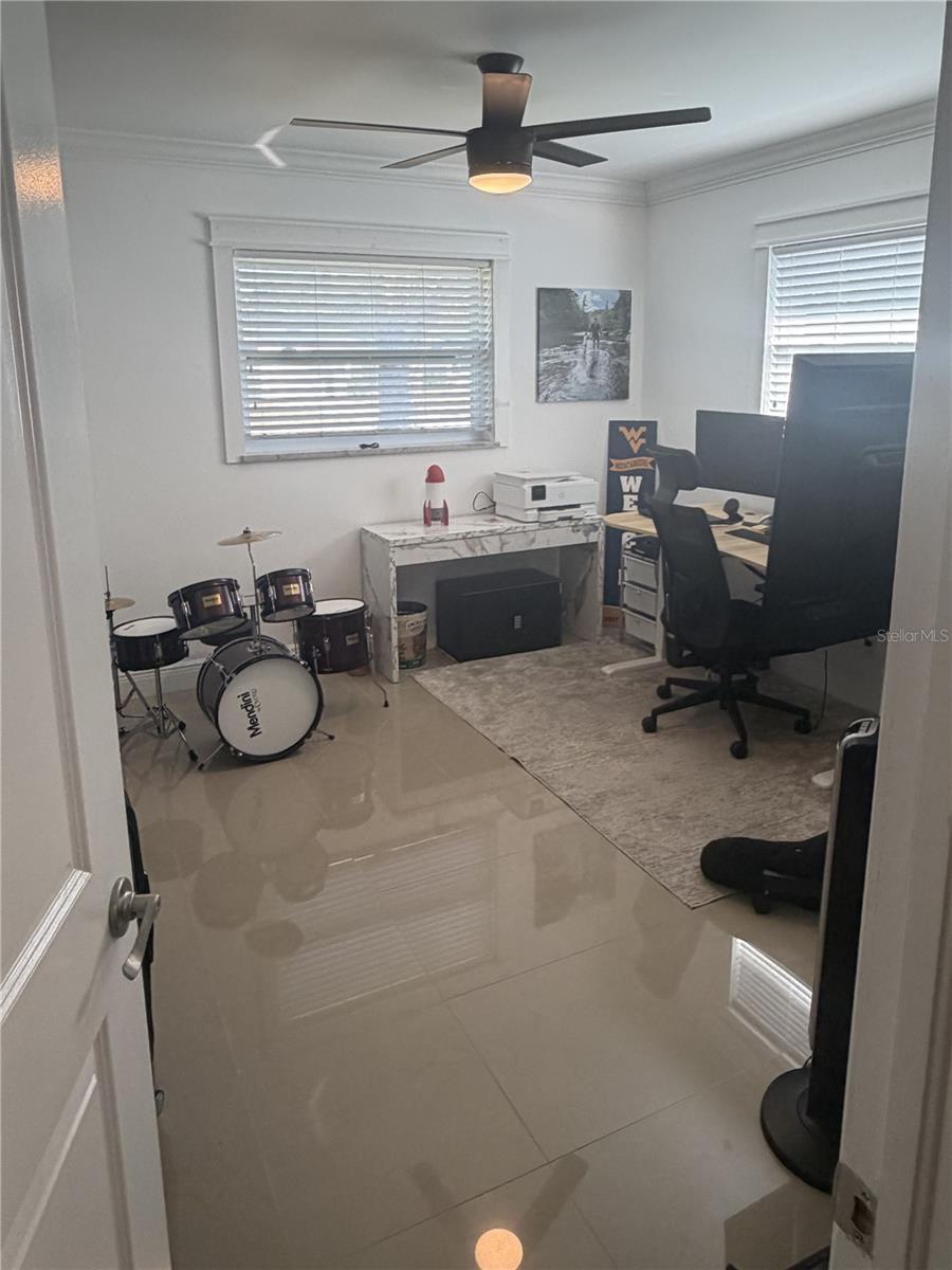 SUNSET BLUFFS ACRES - Residential Lease