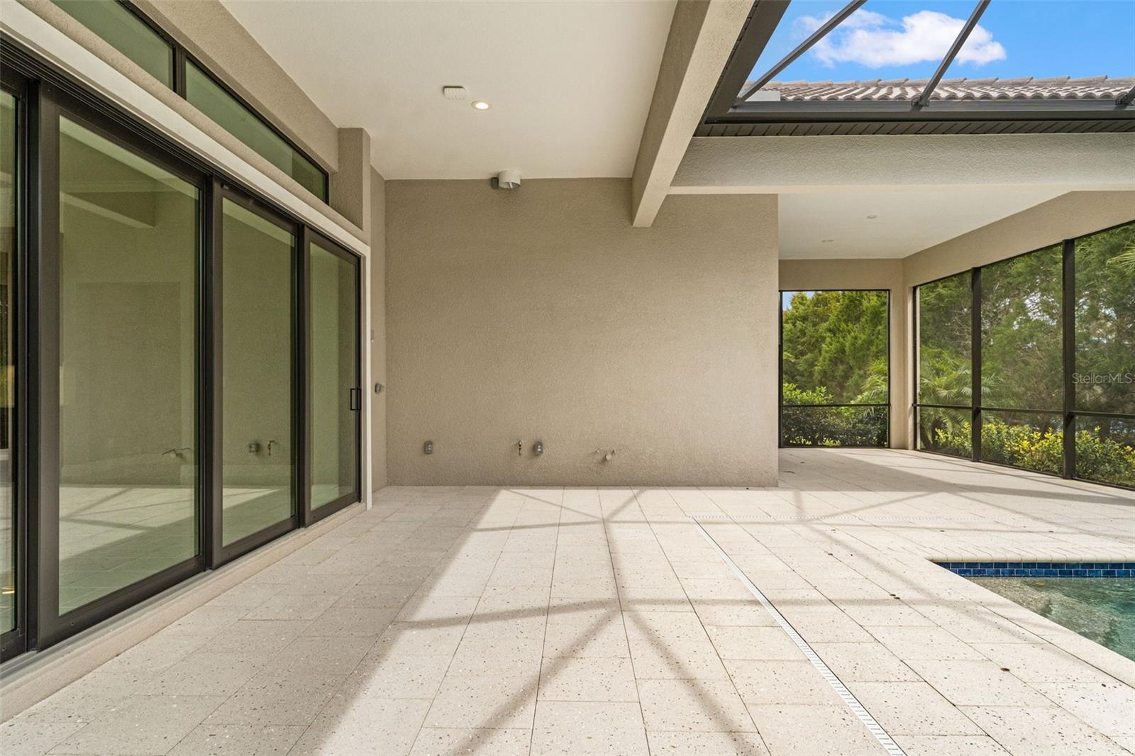 ARIA PHASE III - Residential