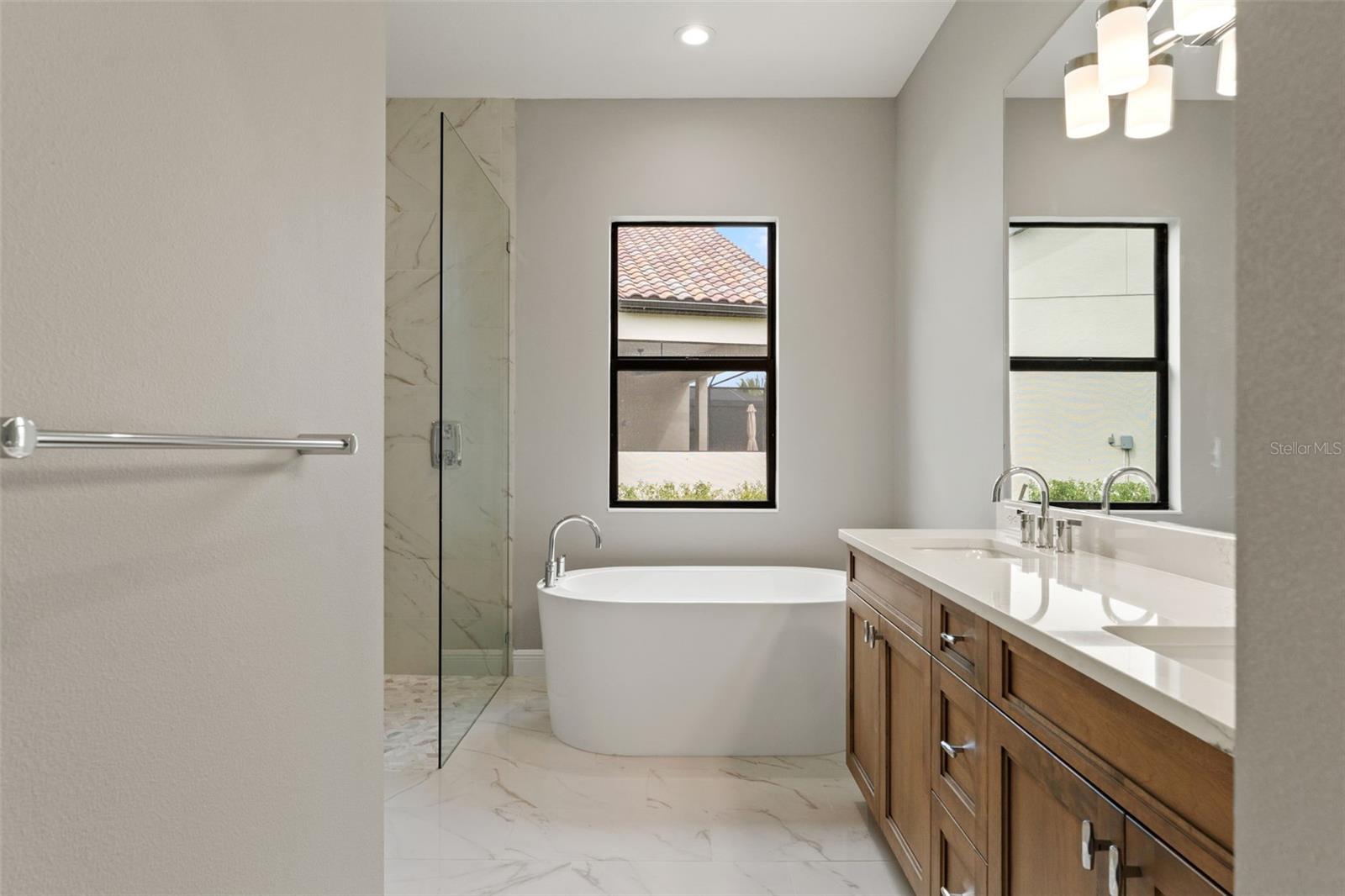 ARIA PHASE III - Residential