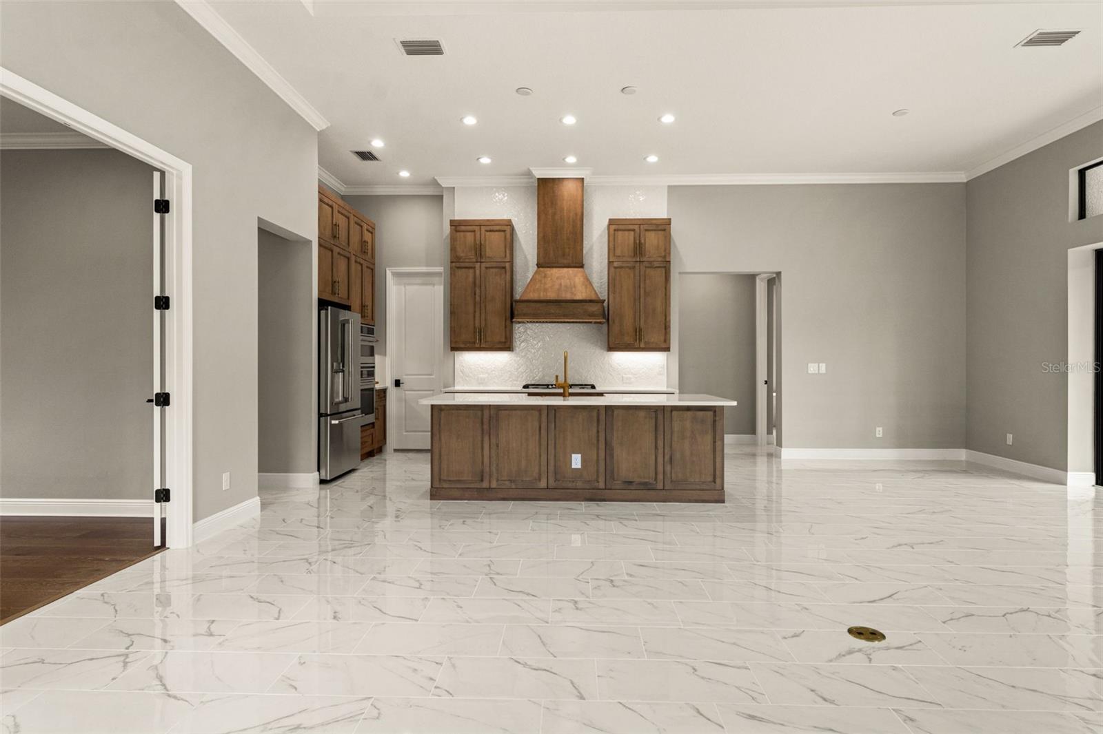 ARIA PHASE III - Residential