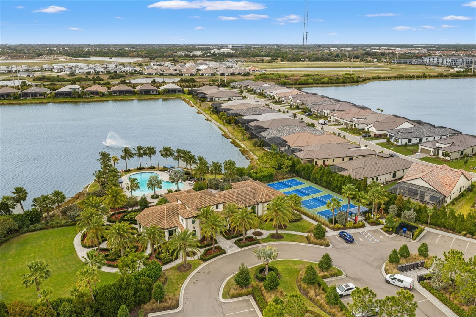 ARIA PHASE III - Residential