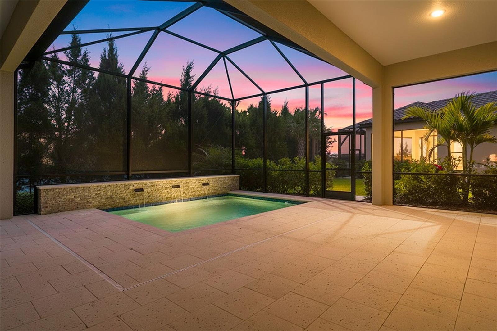 ARIA PHASE III - Residential