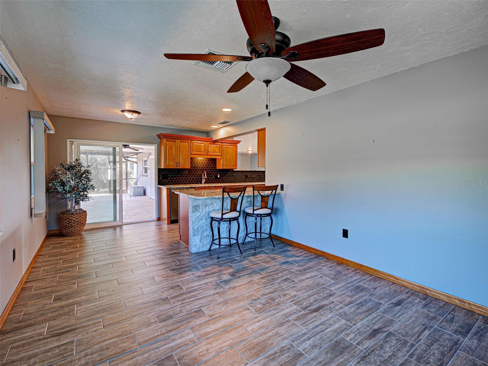 ENGLEWOOD ISLES SUB - Residential
