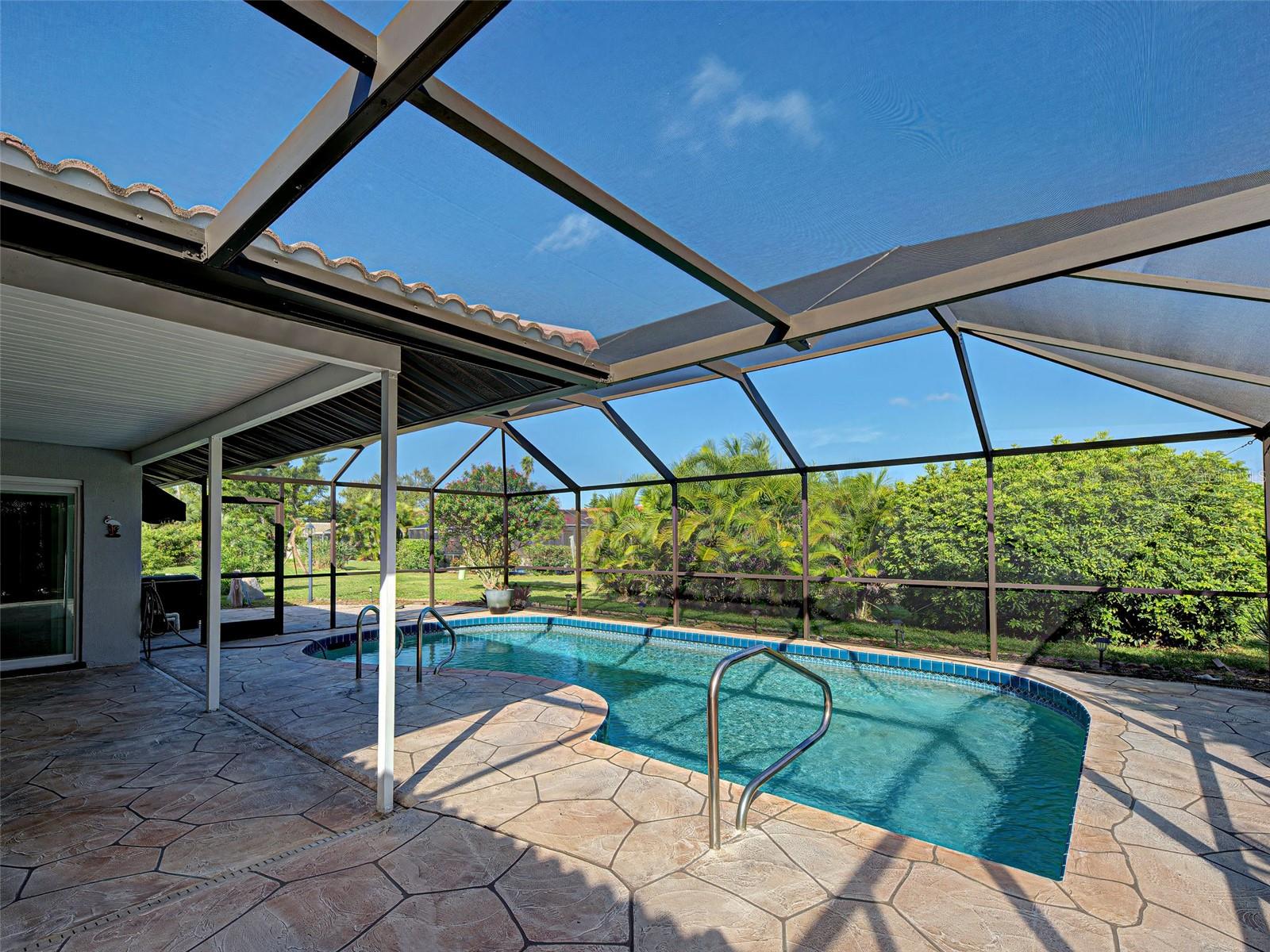 ENGLEWOOD ISLES SUB - Residential