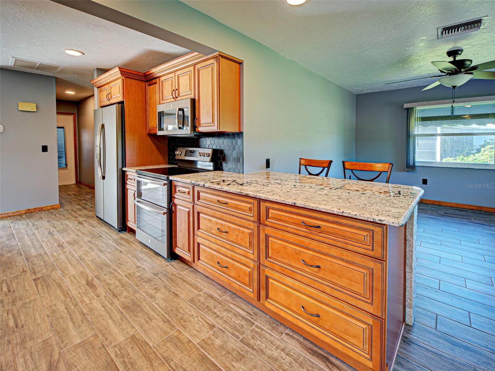 ENGLEWOOD ISLES SUB - Residential