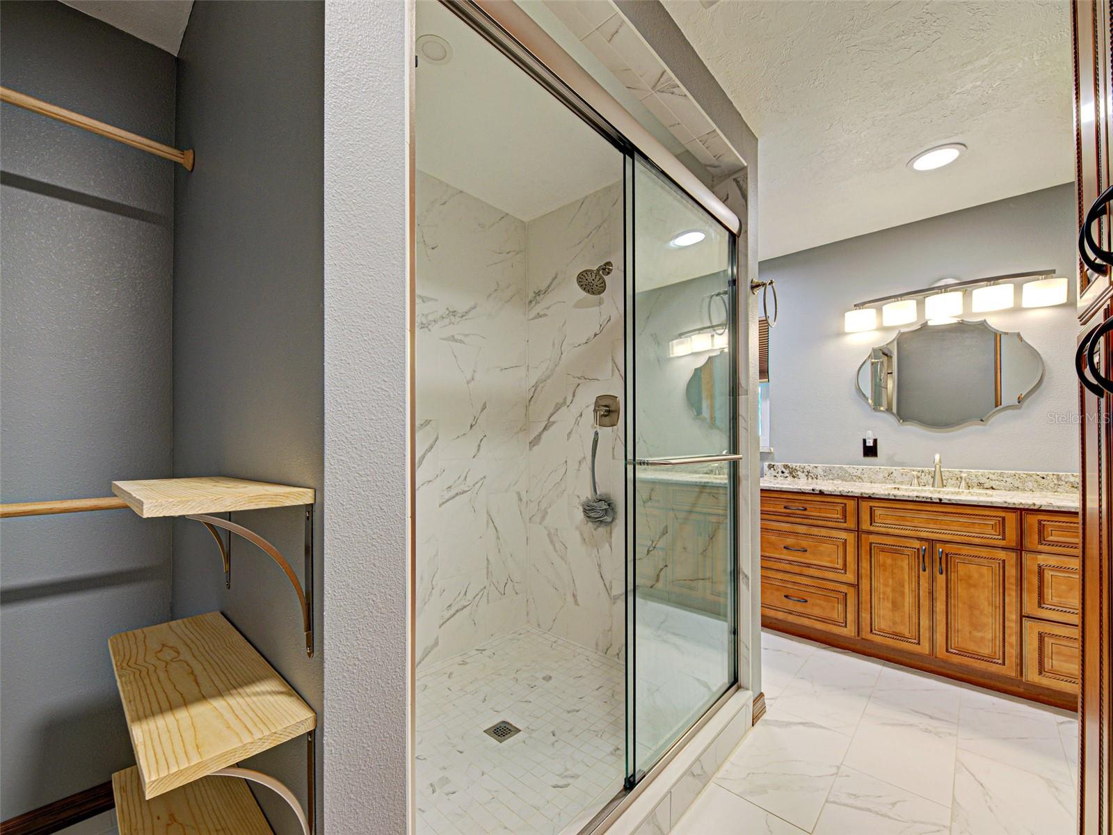 ENGLEWOOD ISLES SUB - Residential