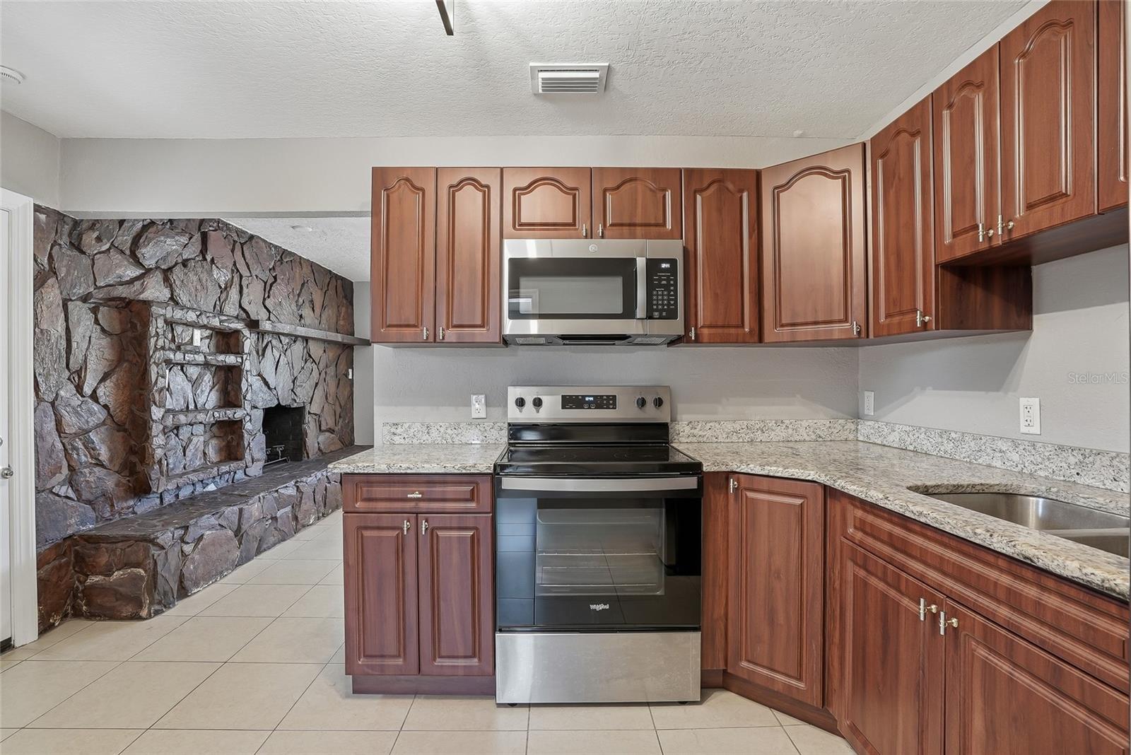 ROCKY RIVER SITES - Residential