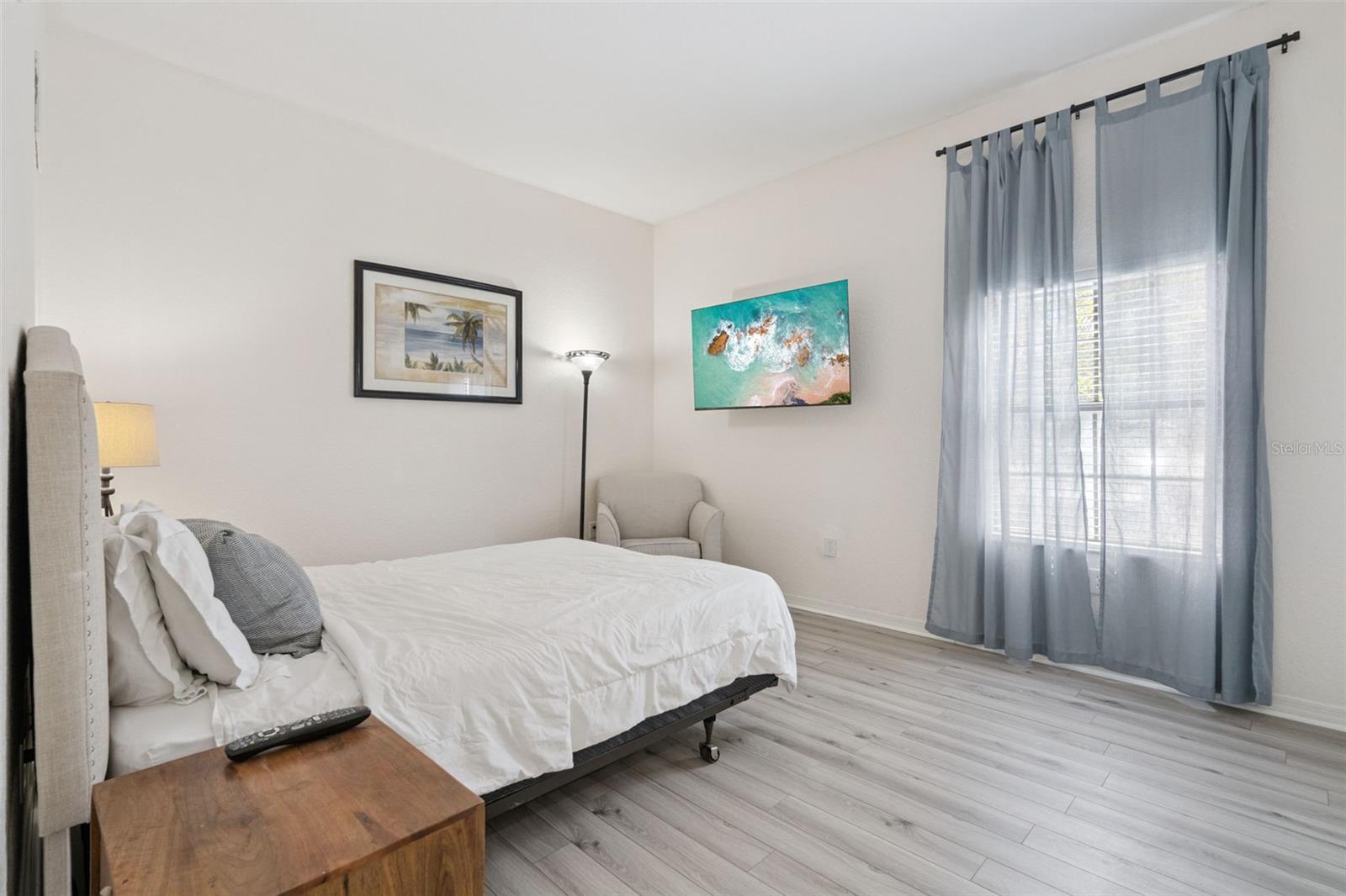 CARIBE COVE CONDO PH 4 - Residential