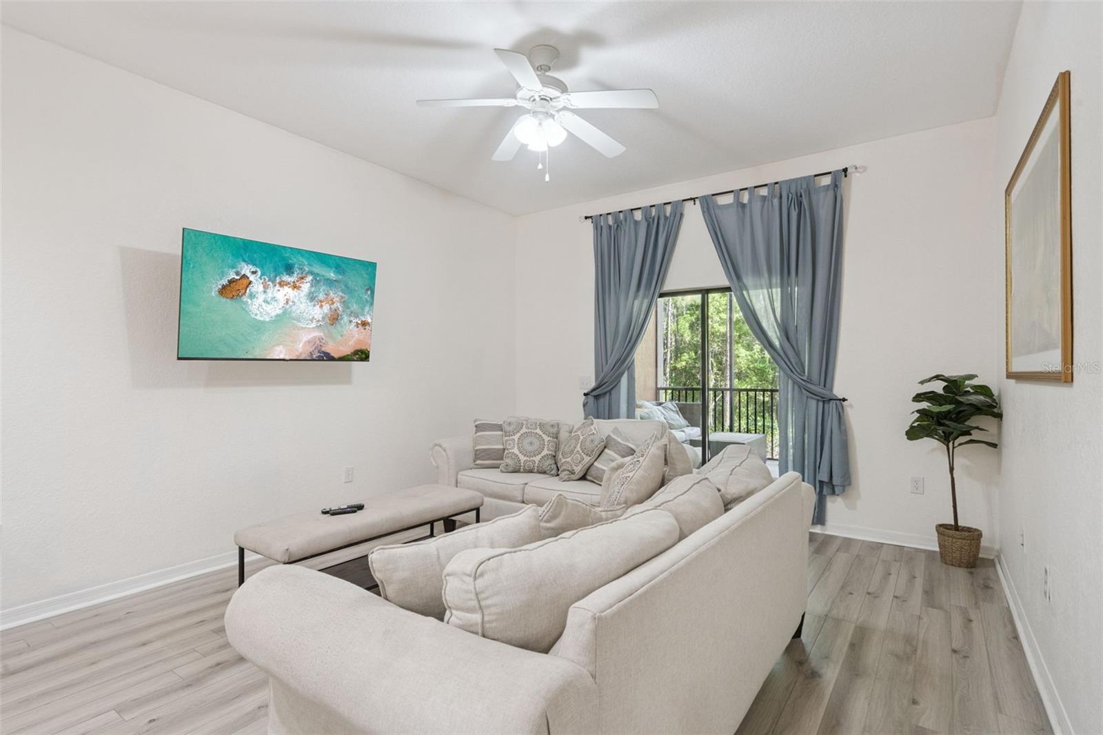 CARIBE COVE CONDO PH 4 - Residential