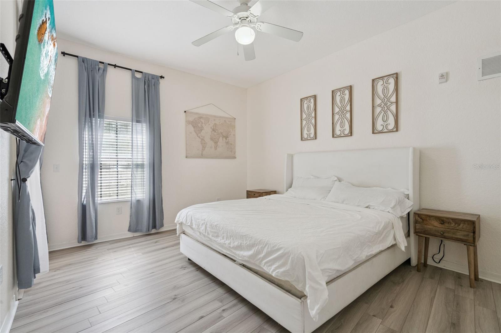 CARIBE COVE CONDO PH 4 - Residential