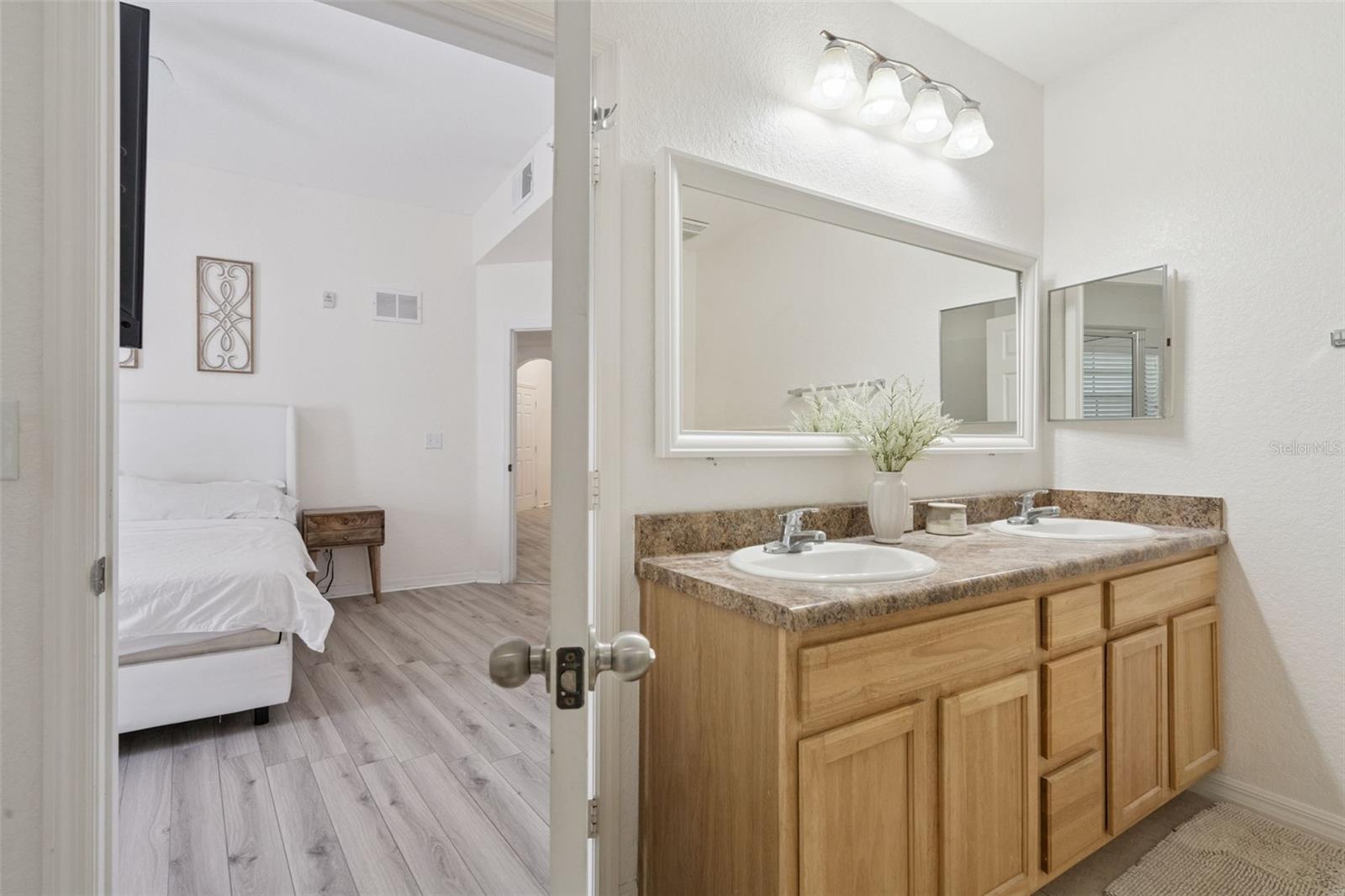 CARIBE COVE CONDO PH 4 - Residential