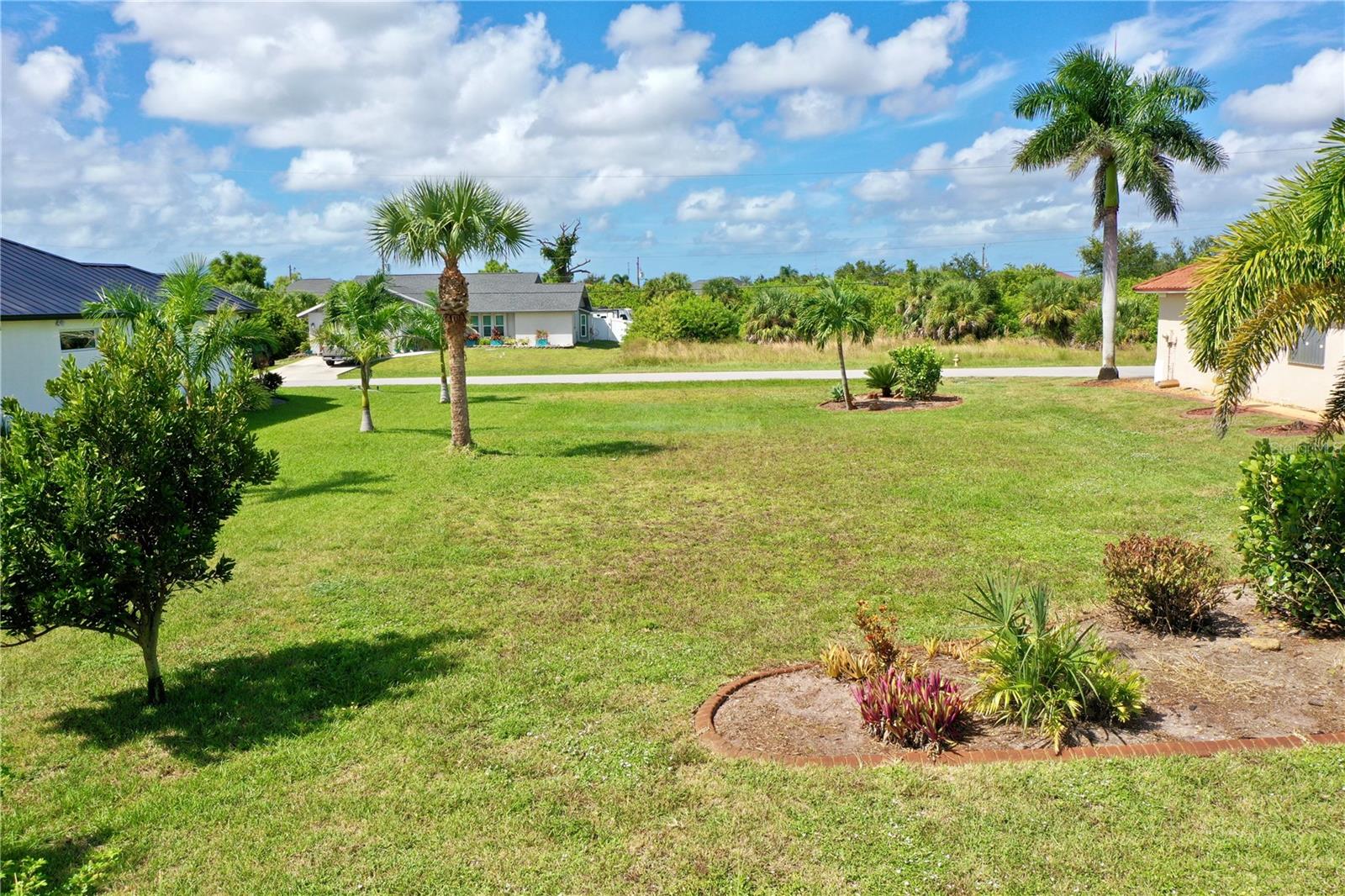 PORT CHARLOTTE SEC 071 - Land