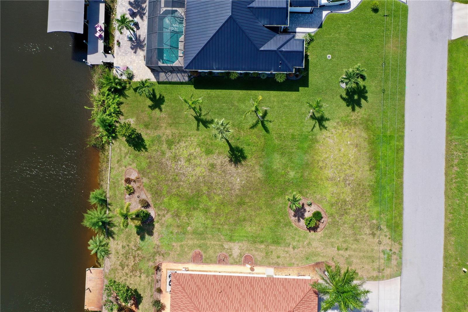 PORT CHARLOTTE SEC 071 - Land