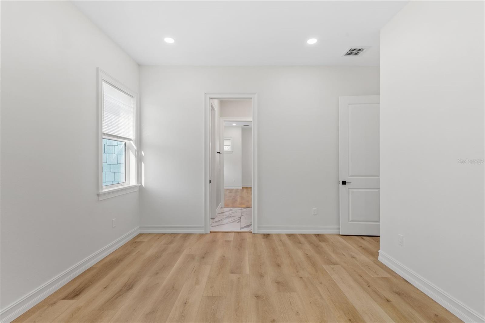 TYRONE - Residential