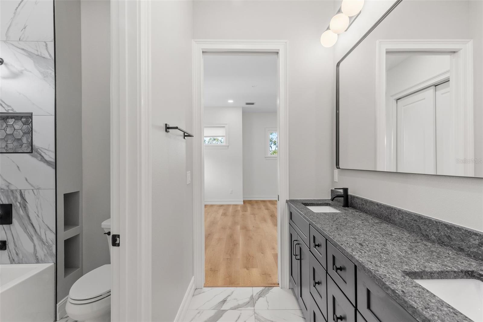 TYRONE - Residential