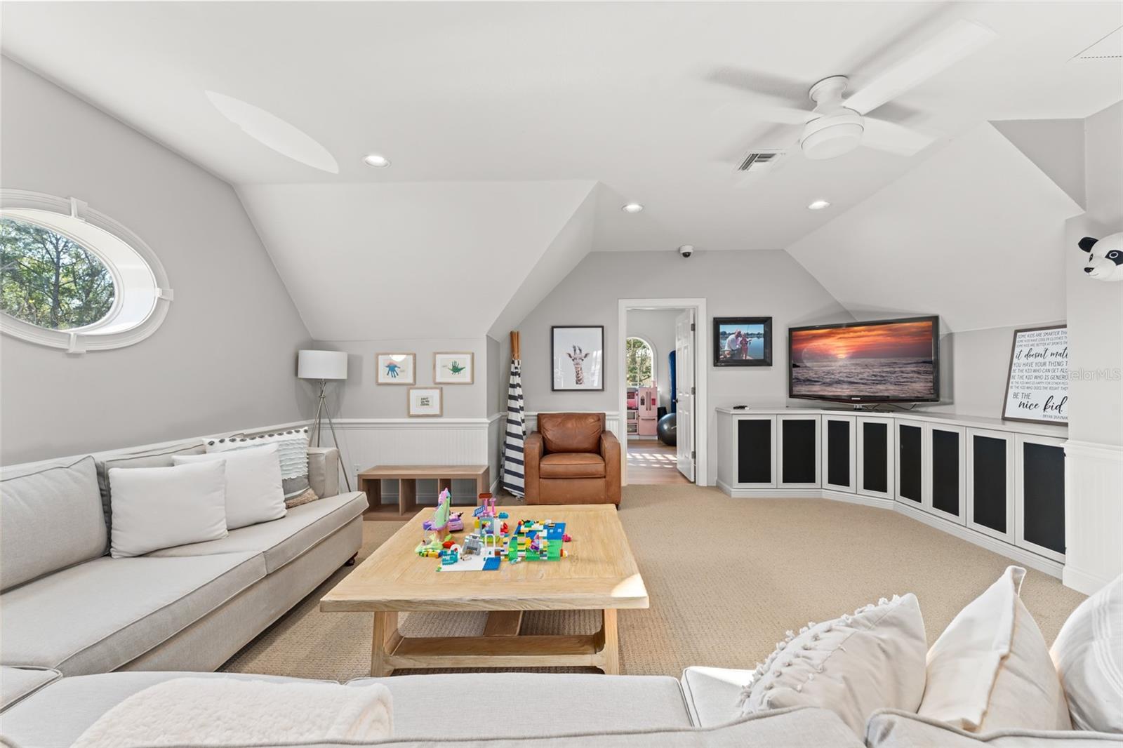 NORTHSHORE ESTATES - Residential