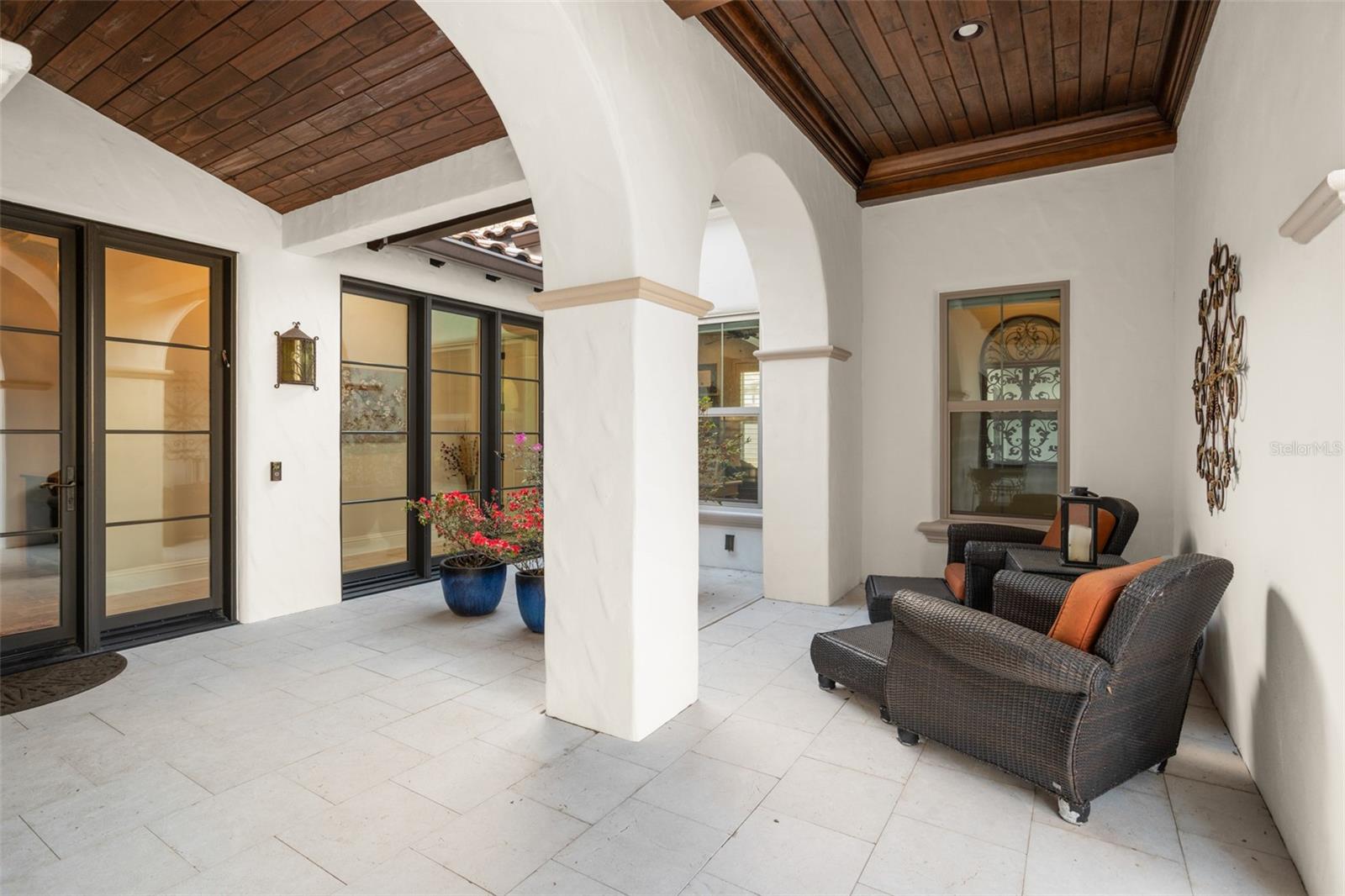 9224 BENTLEY PARK CIRCLE