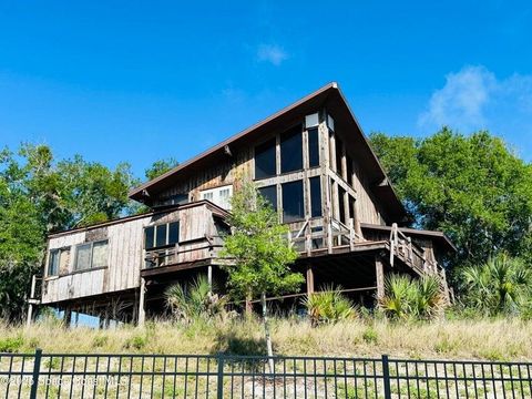 Photo of 505 Lakeview Avenue, Titusville, FL 32796 (MLS # O6308474)