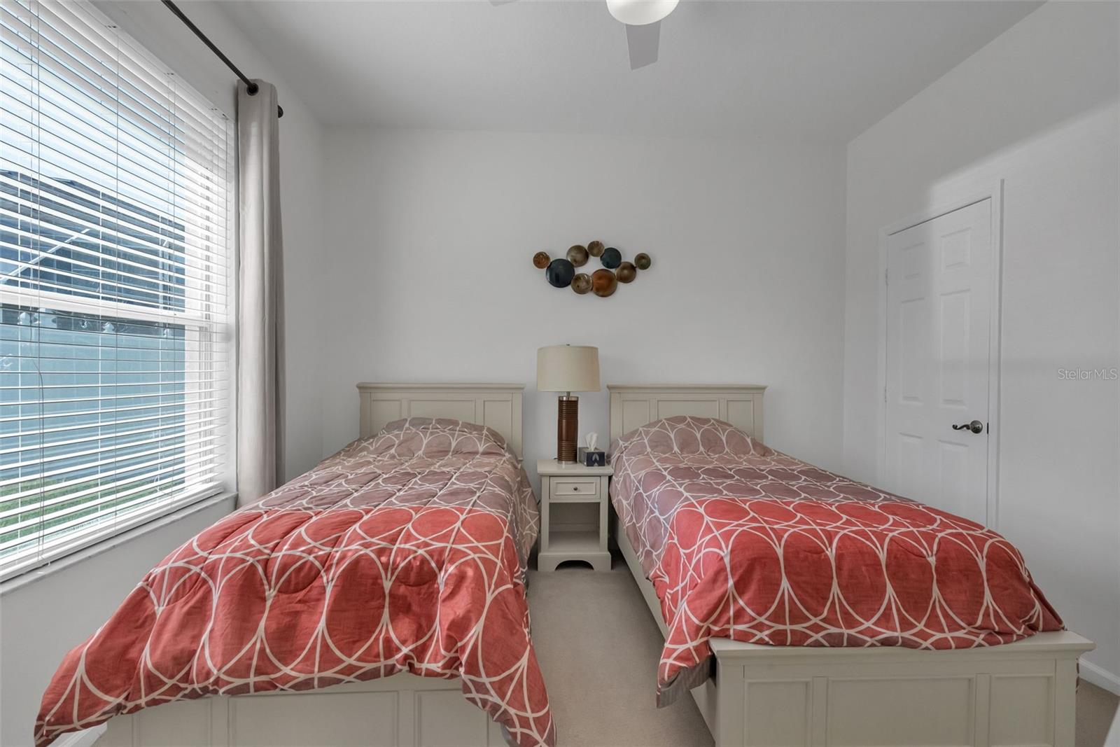HAWKS NEST - Residential
